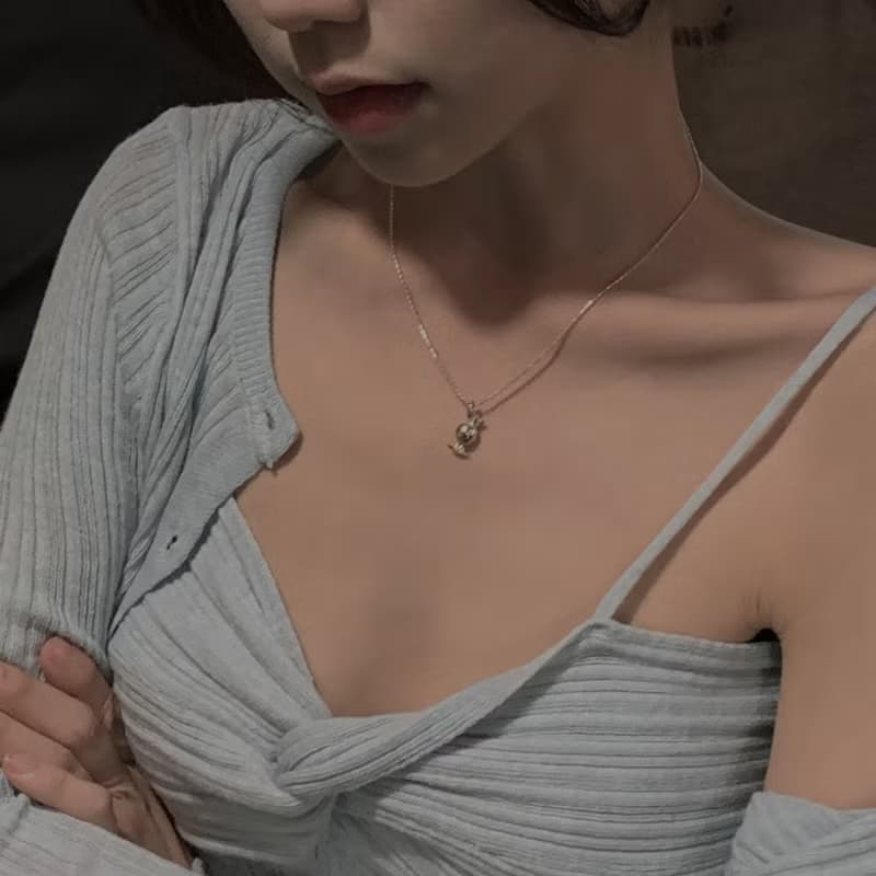 Candy Silhouette Necklace with Italian Chain in 925 Sterling Silver