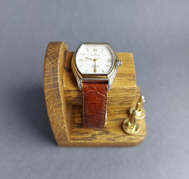 Wood single watch stand/display/holder for men, dad, boyfriend, husband/