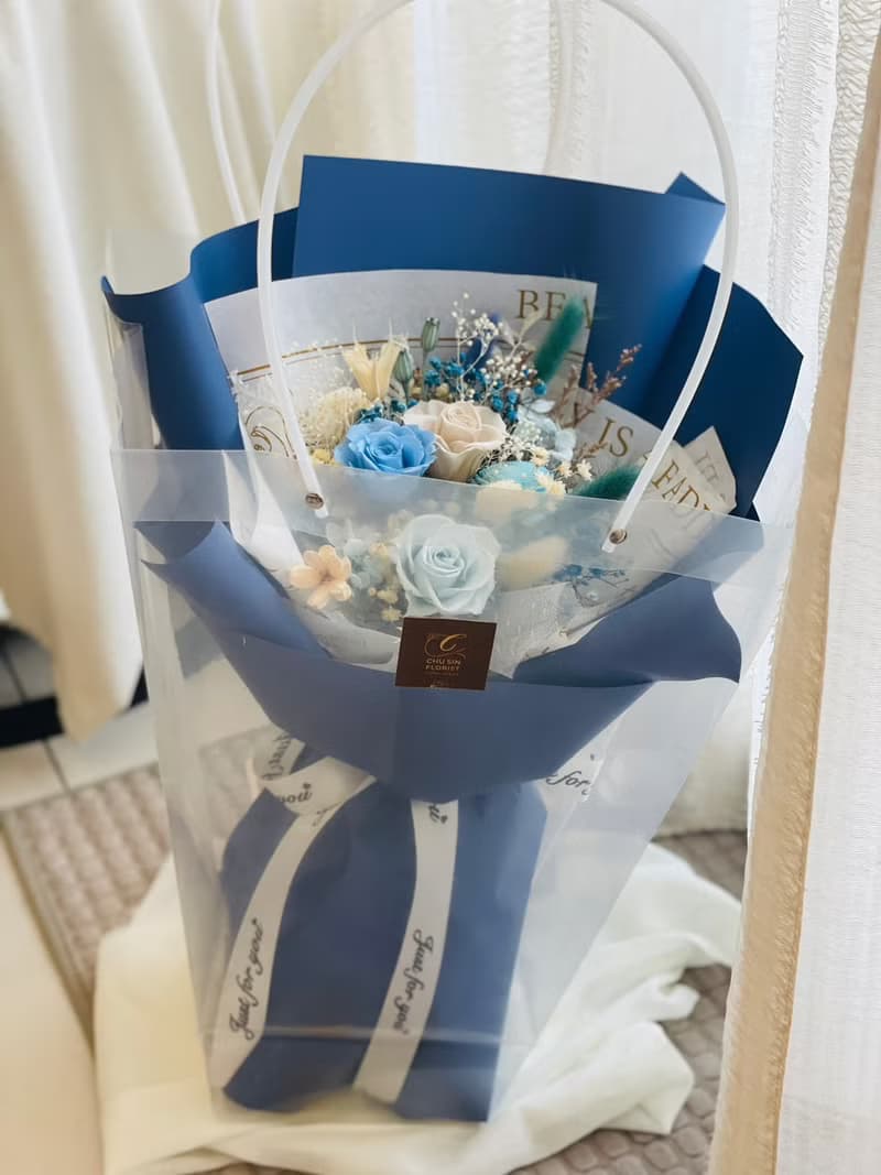 畢業花束 永生玫瑰花束 告白花束 生日花束 含提袋