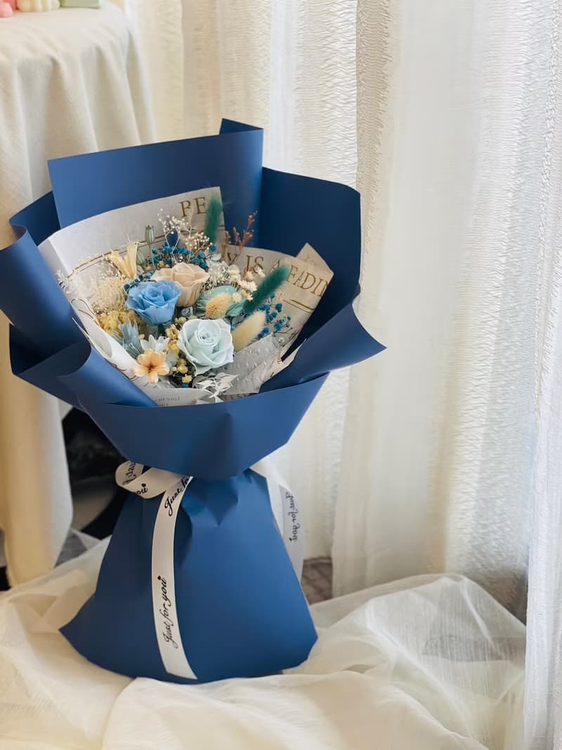 畢業花束 永生玫瑰花束 告白花束 生日花束 含提袋