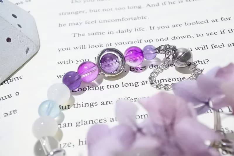 信箱裡的紫羅蘭 – 天然水晶手鍊