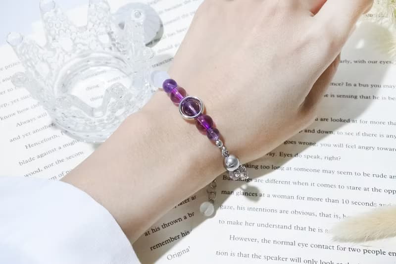 信箱裡的紫羅蘭 – 天然水晶手鍊
