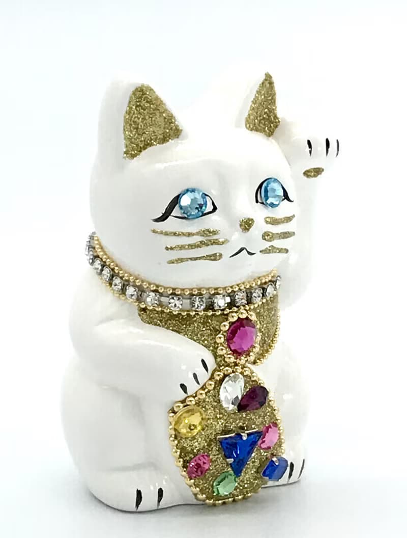 招き猫　ご縁猫　ジュエリーキャット