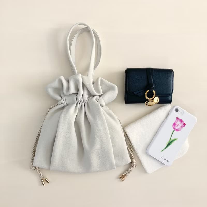 クレープアムンゼン タック巾着ミニバッグ ミルクベージュ