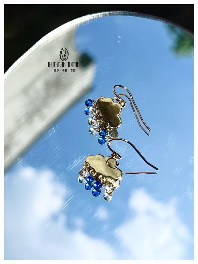 下雨天的云~原創設計小眾水滴耳環耳夾蚊香盤流蘇高級無耳洞