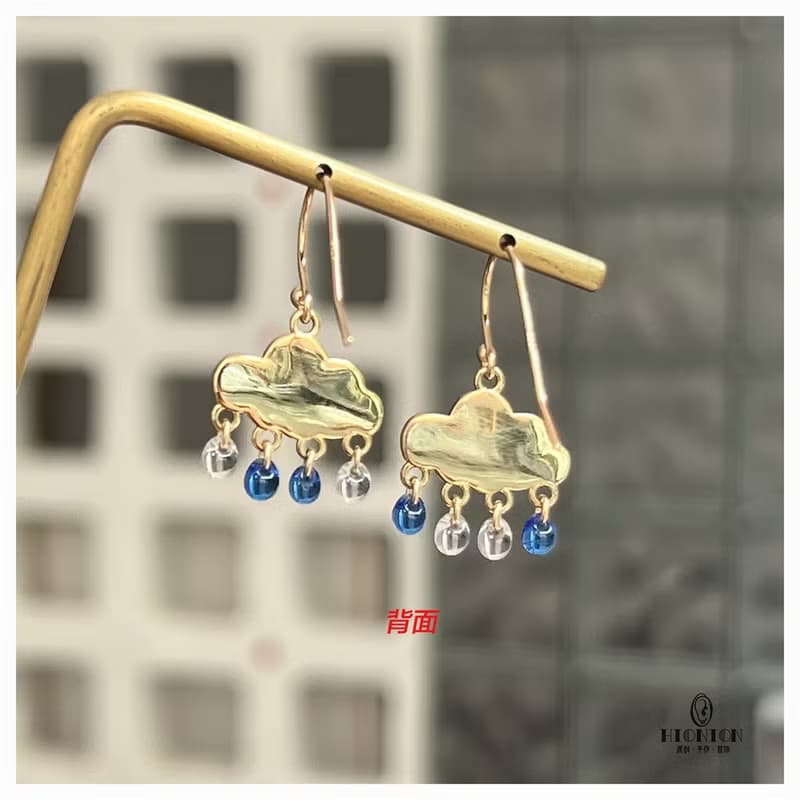 下雨天的云~原創設計小眾水滴耳環耳夾蚊香盤流蘇高級無耳洞