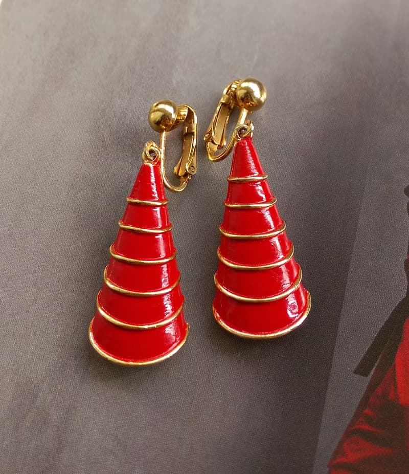 Vintage Jewelry 西洋古董飾品 垂墜 紅琺瑯 長帽款 夾式耳環