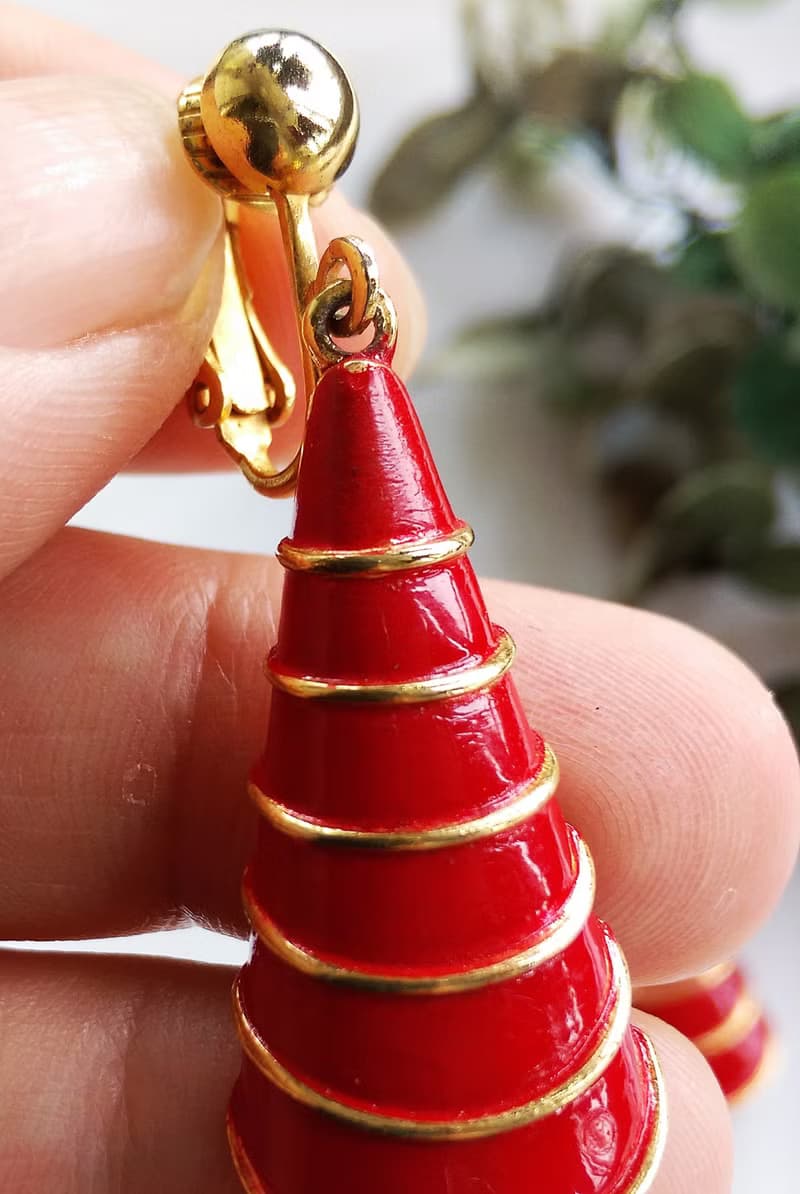 Vintage Jewelry 西洋古董飾品 垂墜 紅琺瑯 長帽款 夾式耳環