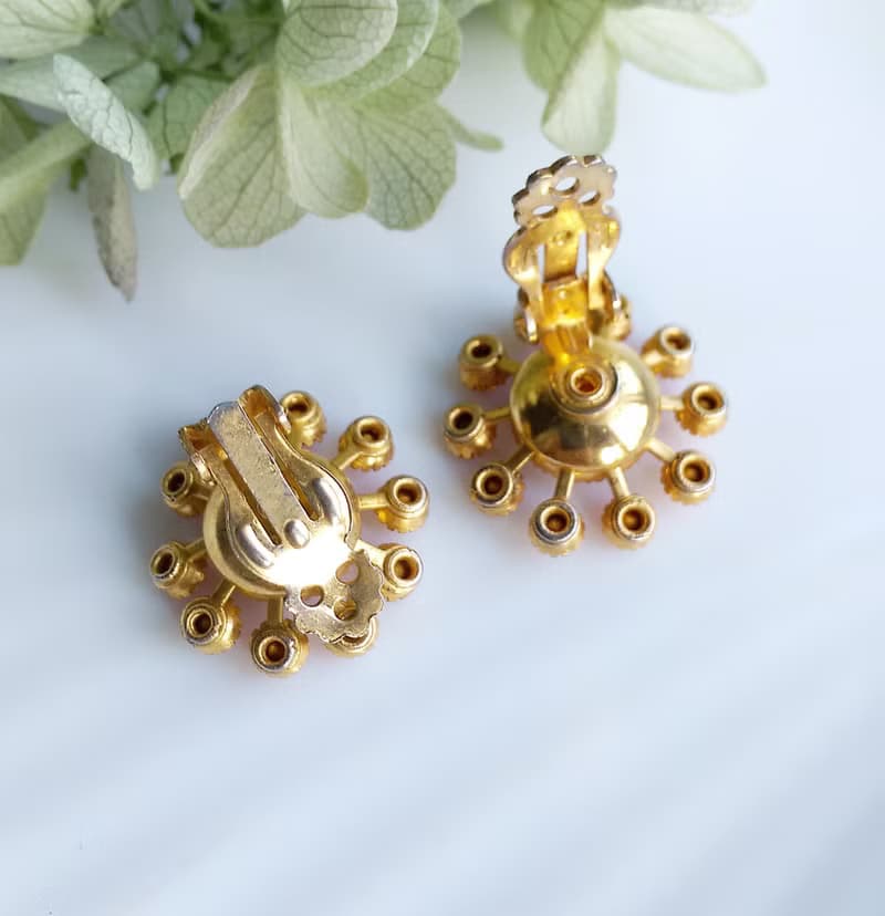 【西洋古董飾品 】可愛花形 放射狀 優美 夾式耳環
