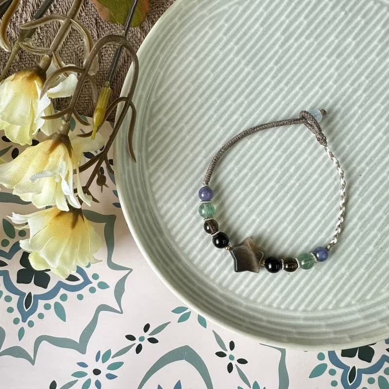 低調骨幹石星星編織手鍊