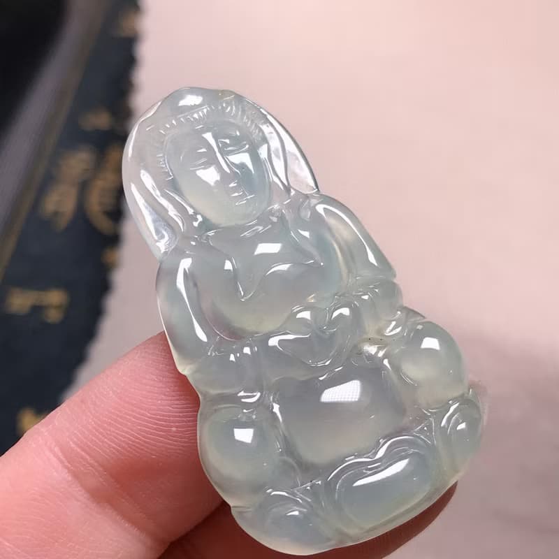 放光起膠冰種翡翠觀音菩薩 | 天然緬甸玉A貨翡翠 | 送禮