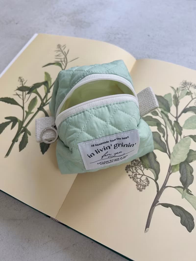 murmuring pouch S_melon