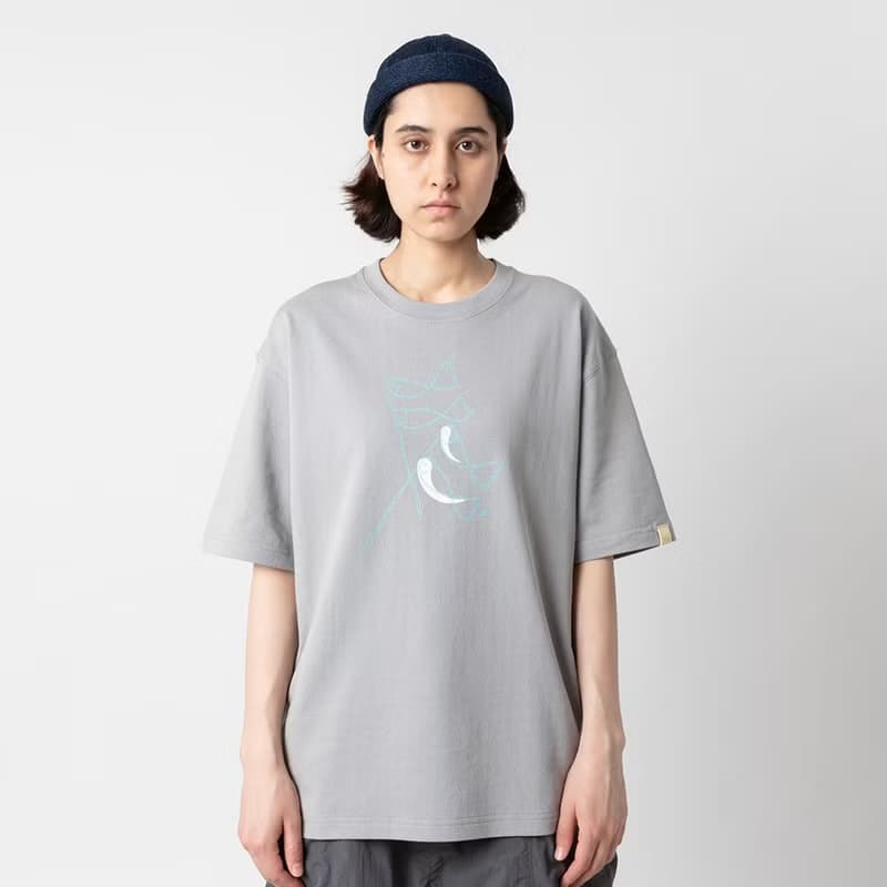Relax Graphic Tee 淺灰色印花小領口廓形寬松通勤短袖棉T恤