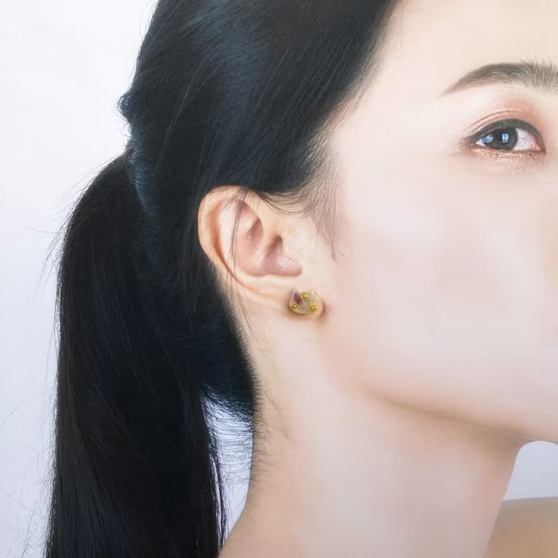 簡約貓貓。天然粉晶 紫鋰輝 紫水晶 貼耳 抗敏耳針耳夾 招財 貴人