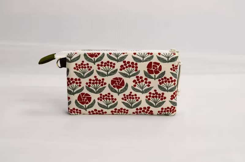 【日本布】布手作多層收納錢包_有卡片專屬收納口袋#紅花綠葉