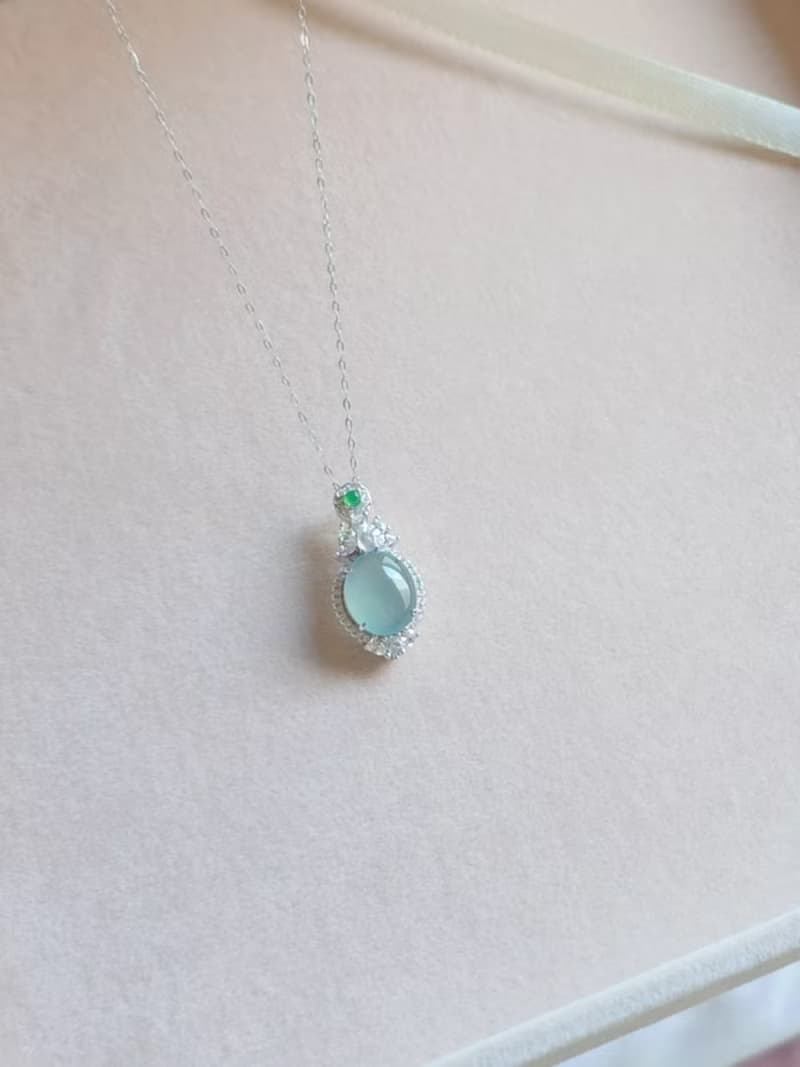 財水•高貴•健康|夢幻高冰藍大蛋面|A貨翡翠純銀豪鑲吊墜項鍊