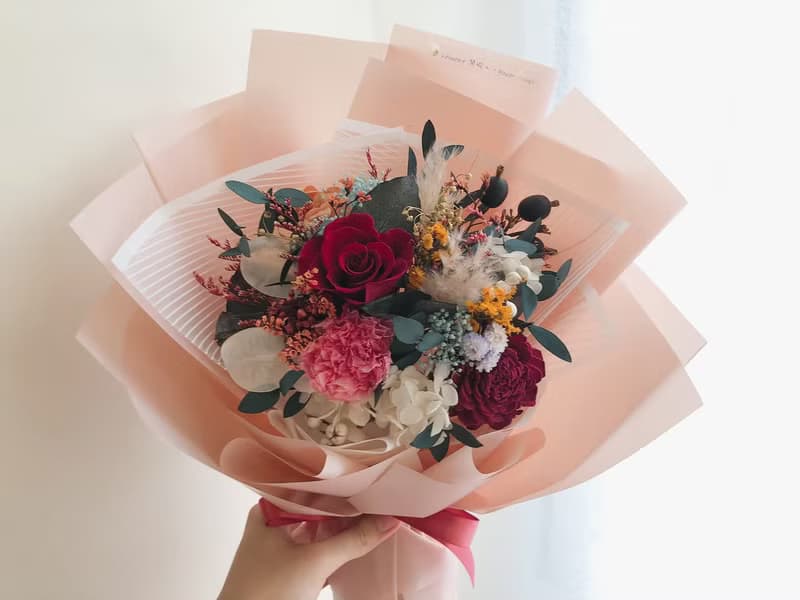 永生花 永生玫瑰花 康乃馨花束 母親節禮物 永生花束 求婚花束