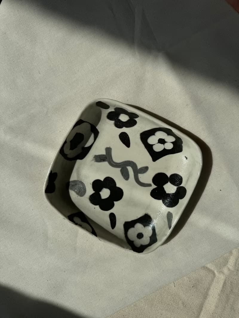 經典黑白花卉盤/碟