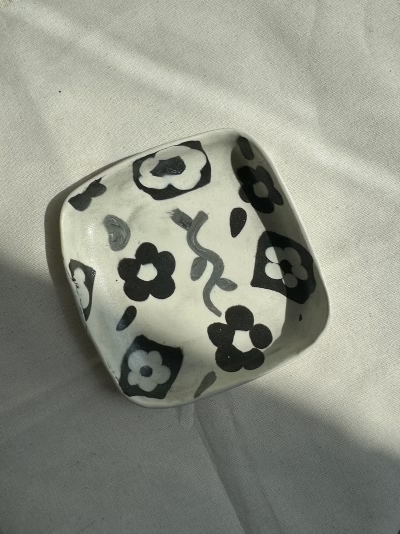 經典黑白花卉盤/碟