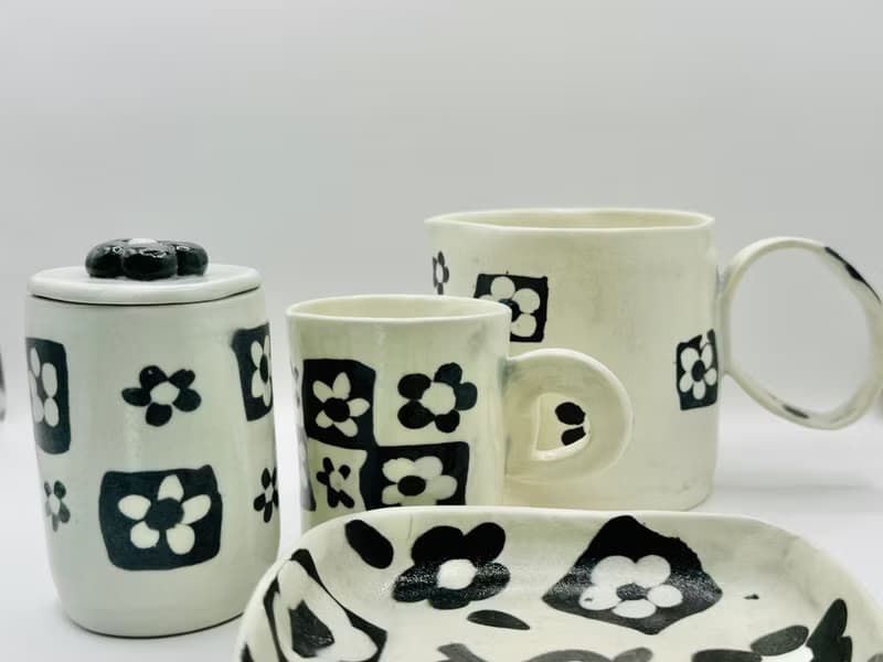 經典黑白花卉盤/碟