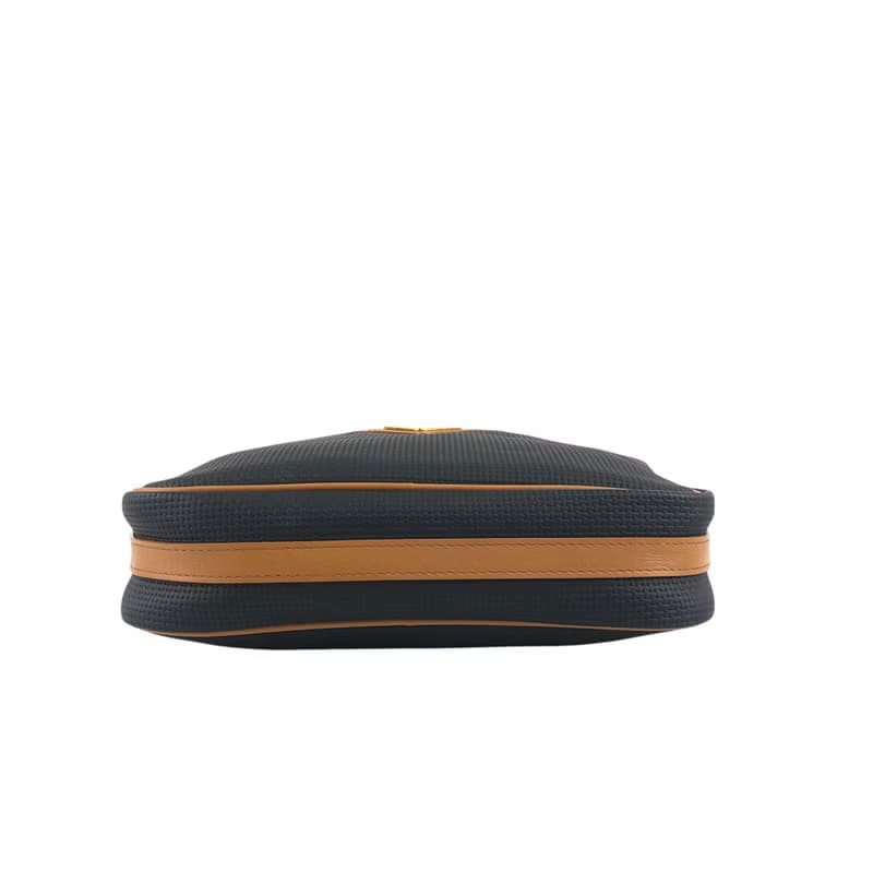 【 日本直送　名牌中古包 】Yves Saint Laurent ショルダーバッグ ブラック キャメル YSL PVC パイピング vintage yia45g