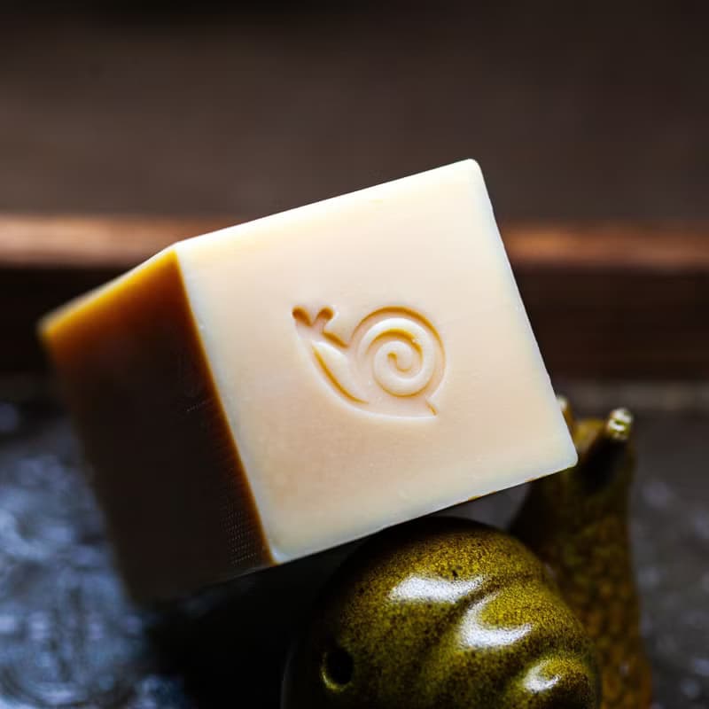 季藏。齋戒素皂。無香老皂