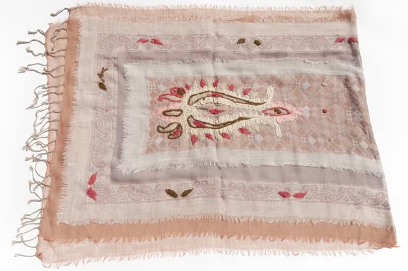 喀什米爾Cashmere/水煮羊毛披肩/針織圍巾/刺繡圍巾/羊絨披巾-花