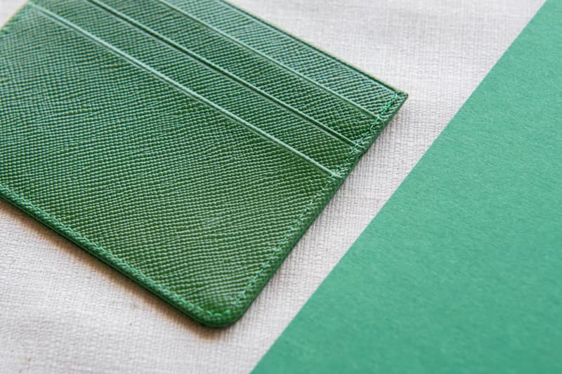H - LEATHER CARD HOLDER/WALLET-GREEN