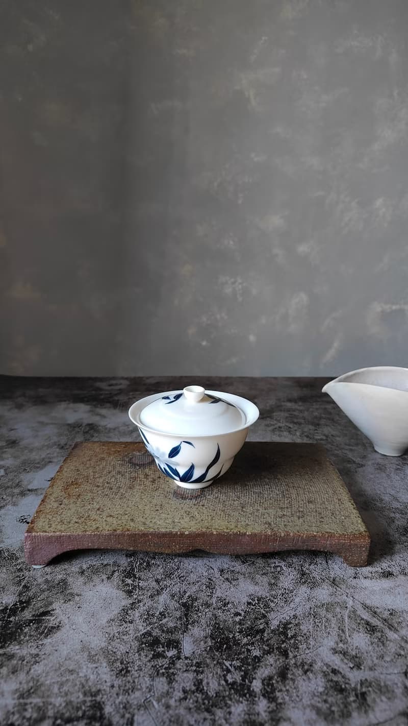 台灣特色茶與手繪百合蓋碗禮盒