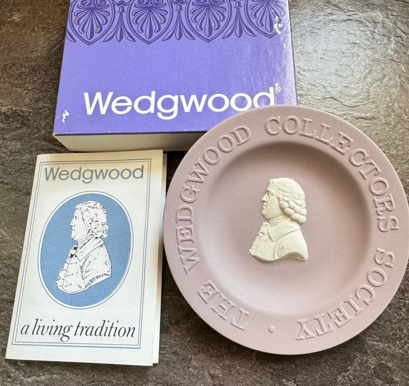 金銀寶貝  英國製經典瓷器 WEDGWOOD 乾燥玫瑰人物盤子
