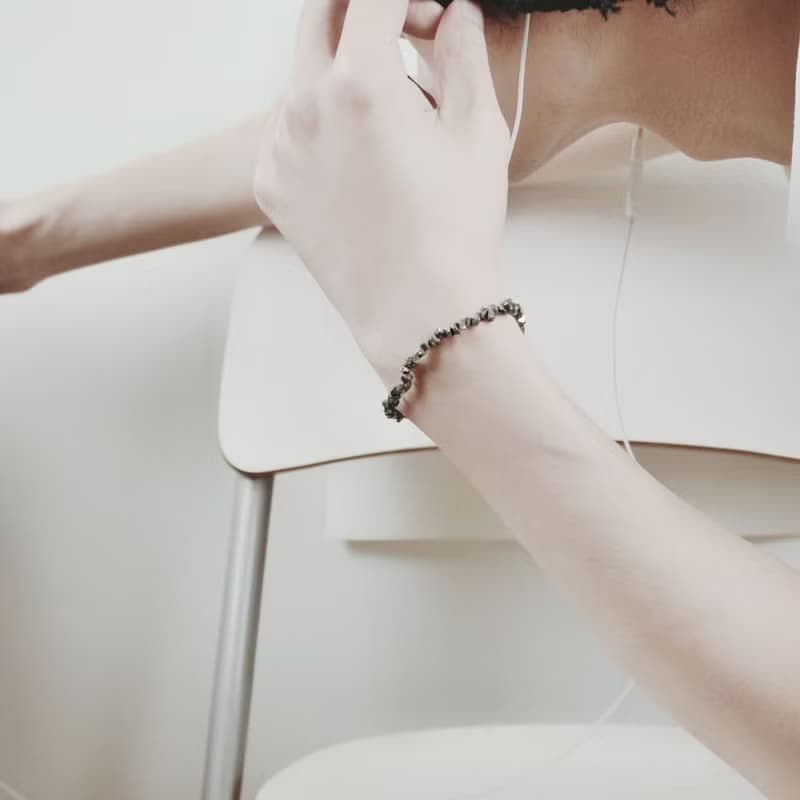 Op.13 復古天然石手鏈 古法手工做舊 派萊特石 金屬質感銀色