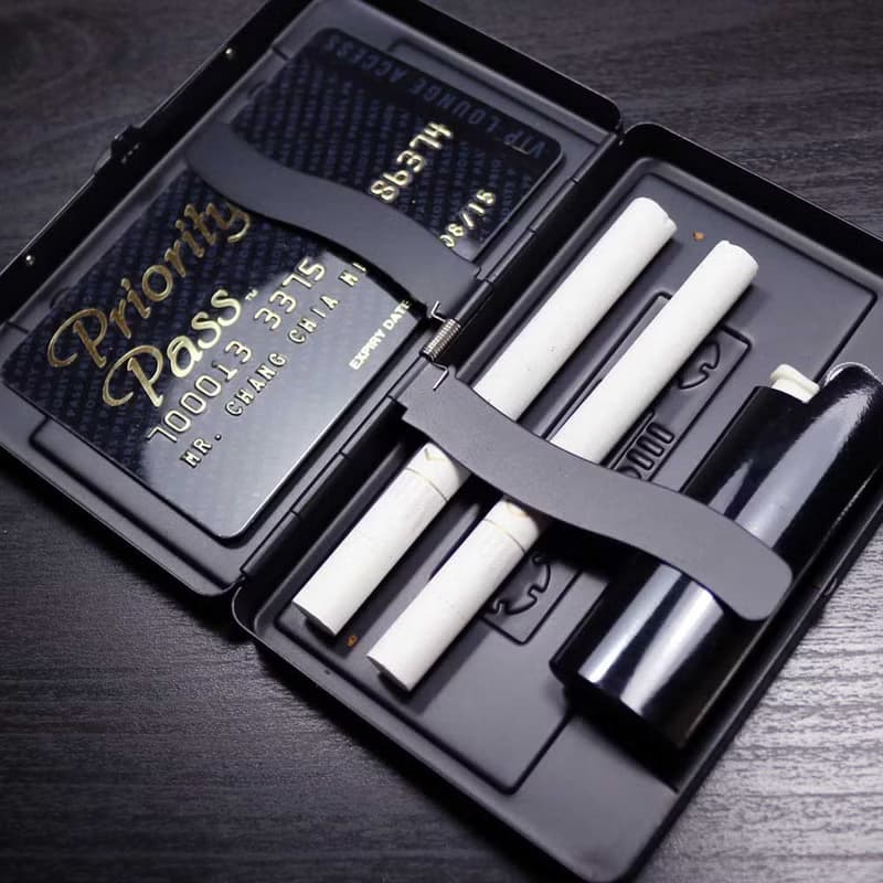 耳機狗週年限定精裝金屬卡帶 名片盒/菸盒/錢夾 附海報精裝版