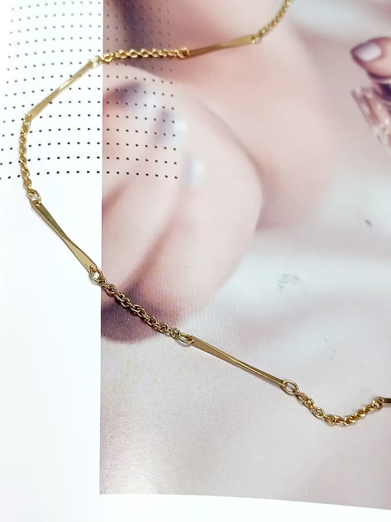 vintage jewelry AVON  經典金色扭結片串結細鍊  項鍊