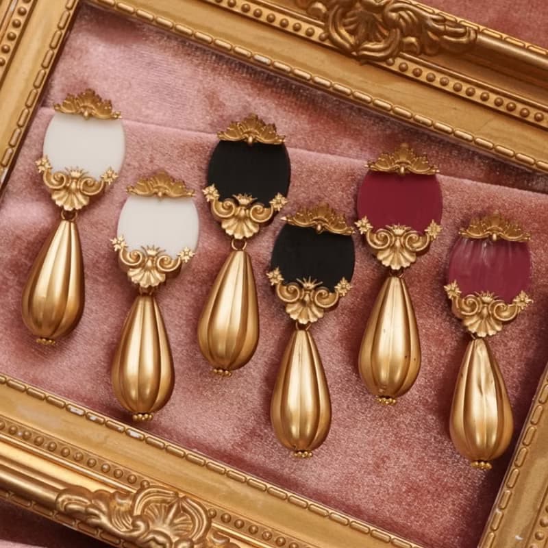 ロココレリーフ ピアス/イヤリング