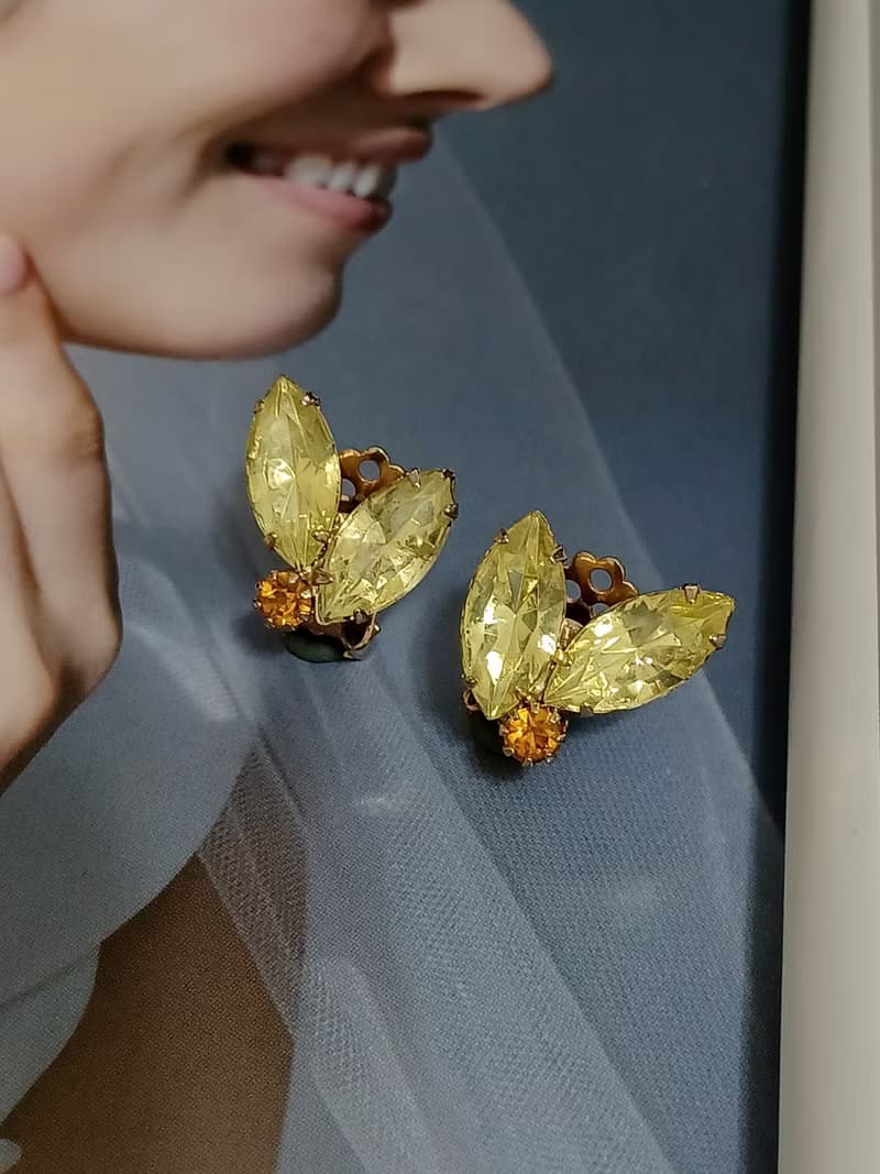 vintage jewelry  典雅淡黃馬眼萊茵 夾式耳環