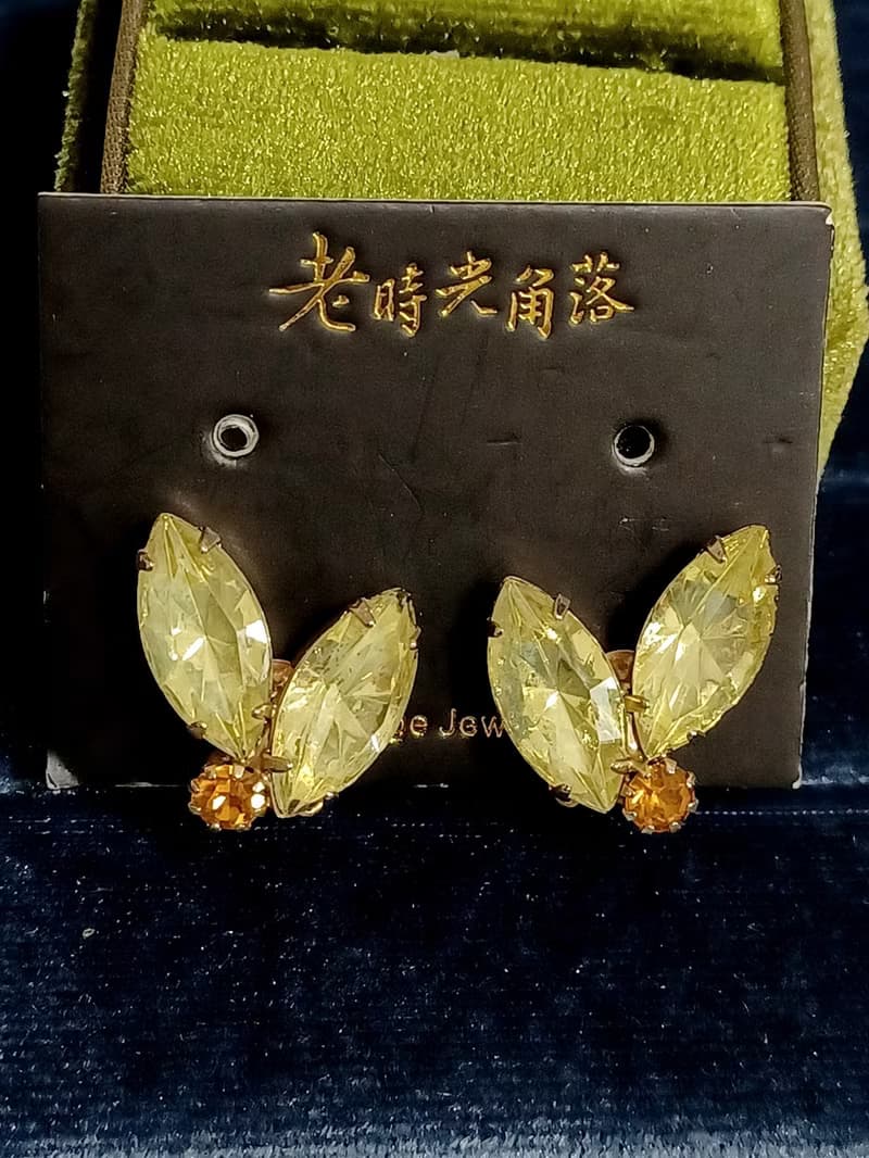 vintage jewelry  典雅淡黃馬眼萊茵 夾式耳環