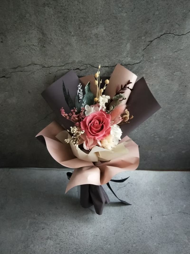 不凋花/永生花束 韓式花束 求婚生日情人節 畢業 老師禮物