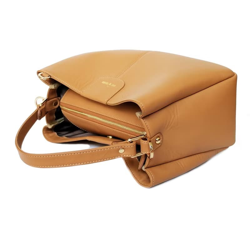 Valley an attractive lady handbag Black color