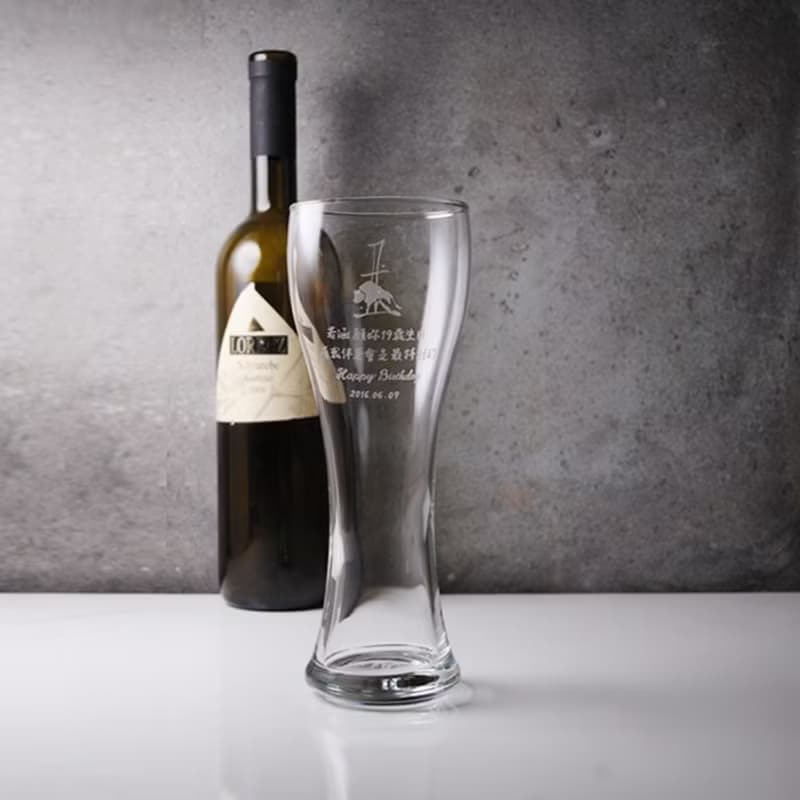 545cc【十二生肖訂製啤酒杯】中文祝福語屬牛的朋友丑牛-GA1791