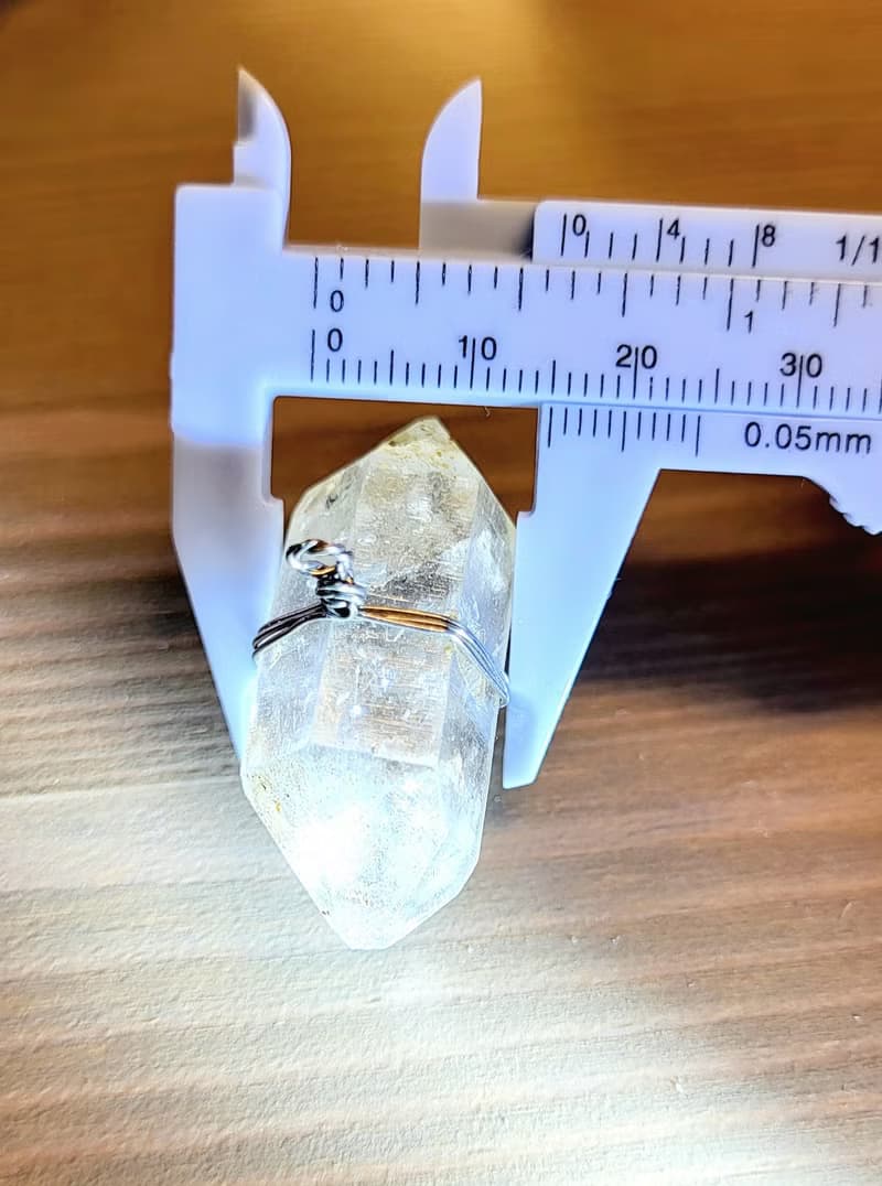 •水晶燈• 極簡 繞線天然骸骨×雙尖水晶 閃靈水晶原礦吊墜