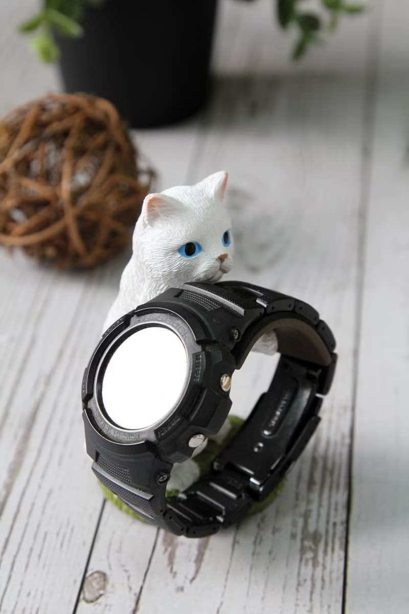 日本Magnets可愛動物系列擺飾造型手錶收納座(藍眼白貓咪)