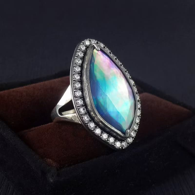 奧羅拉之願 | 珍珠母貝白水晶雙層石925純銀戒指