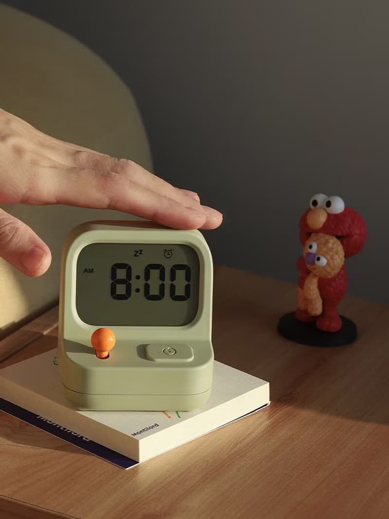 遊戲機鬧鐘 GAMEBOY ALARM CLOCK