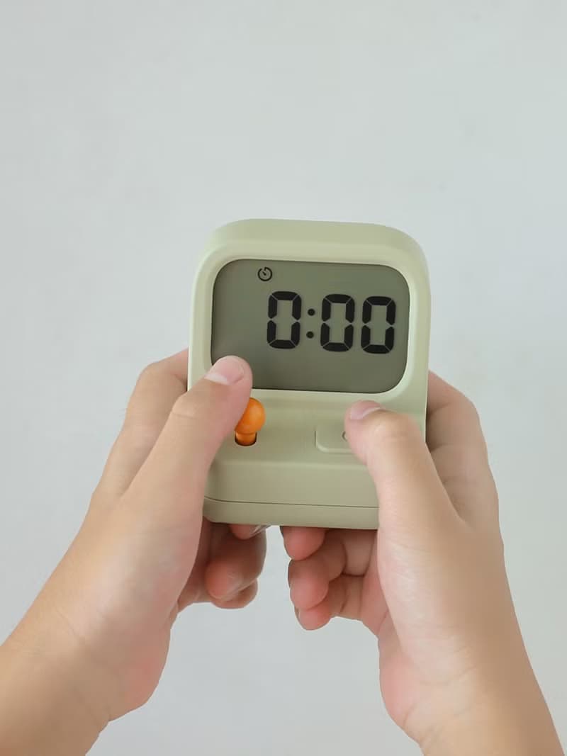 遊戲機鬧鐘 GAMEBOY ALARM CLOCK
