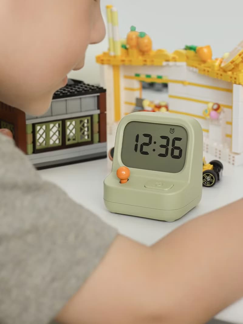 遊戲機鬧鐘 GAMEBOY ALARM CLOCK