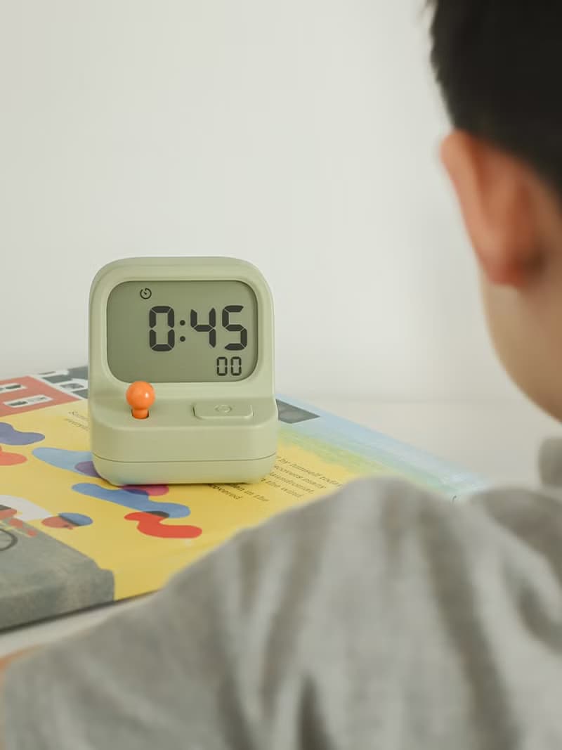 遊戲機鬧鐘 GAMEBOY ALARM CLOCK