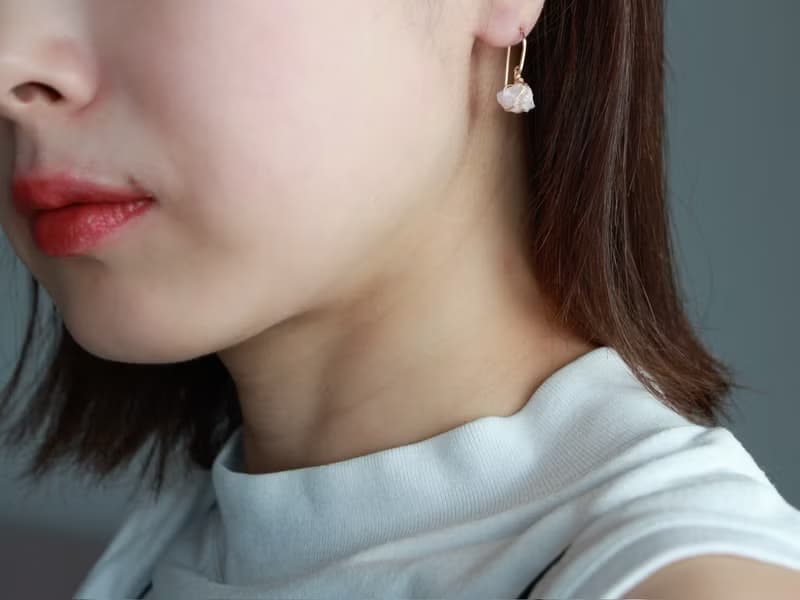14kgf-rough rock rose quartz pierced earrings