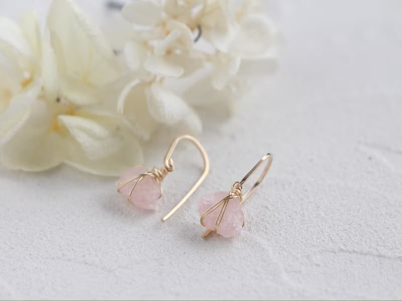14kgf-rough rock rose quartz pierced earrings