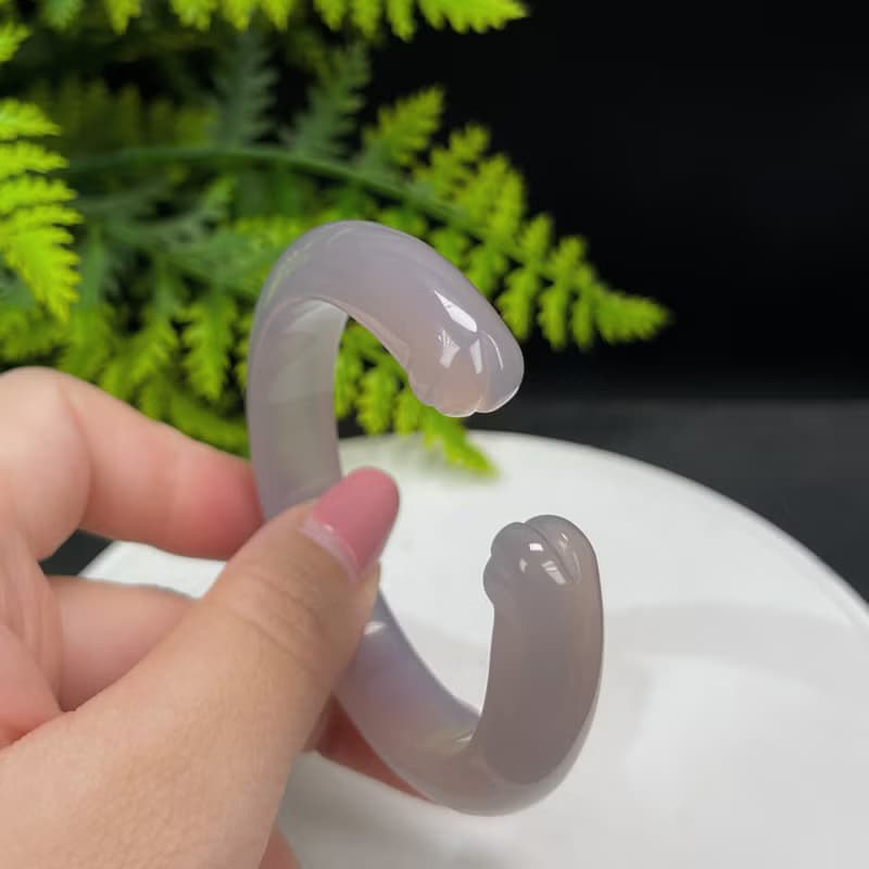 精品 紫灰色瑪瑙開口手鐲 54MM 冰潤起光雕刻貓爪 辟邪化煞增福