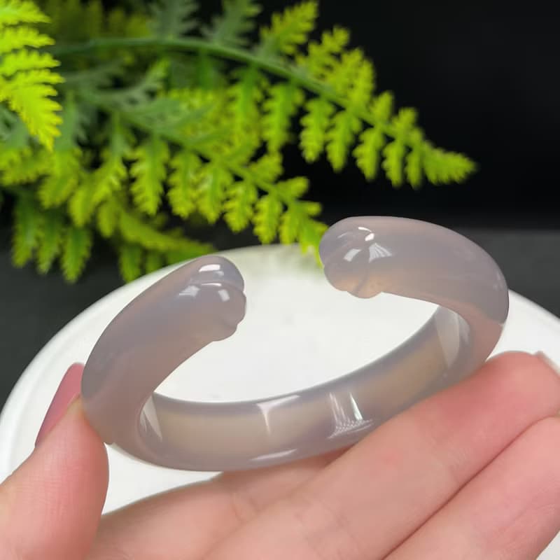 精品 紫灰色瑪瑙開口手鐲 54MM 冰潤起光雕刻貓爪 辟邪化煞增福